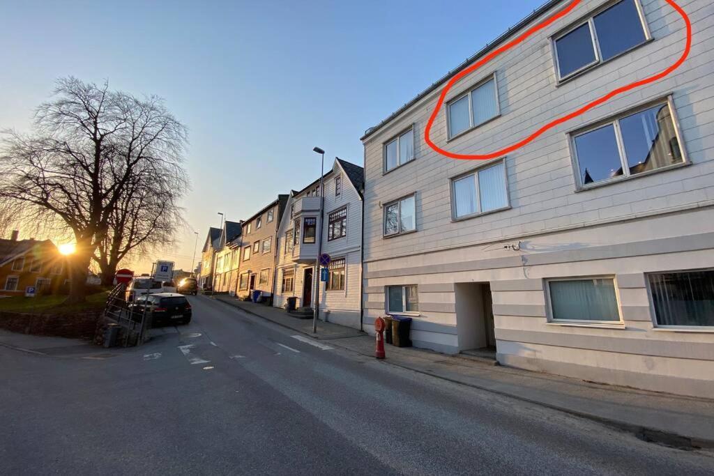 Nice And Central Apartment In Quiet Area Alesund Ngoại thất bức ảnh