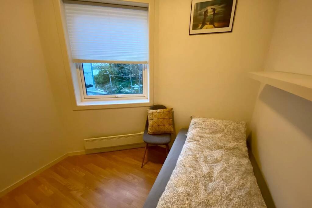 Nice And Central Apartment In Quiet Area Alesund Ngoại thất bức ảnh